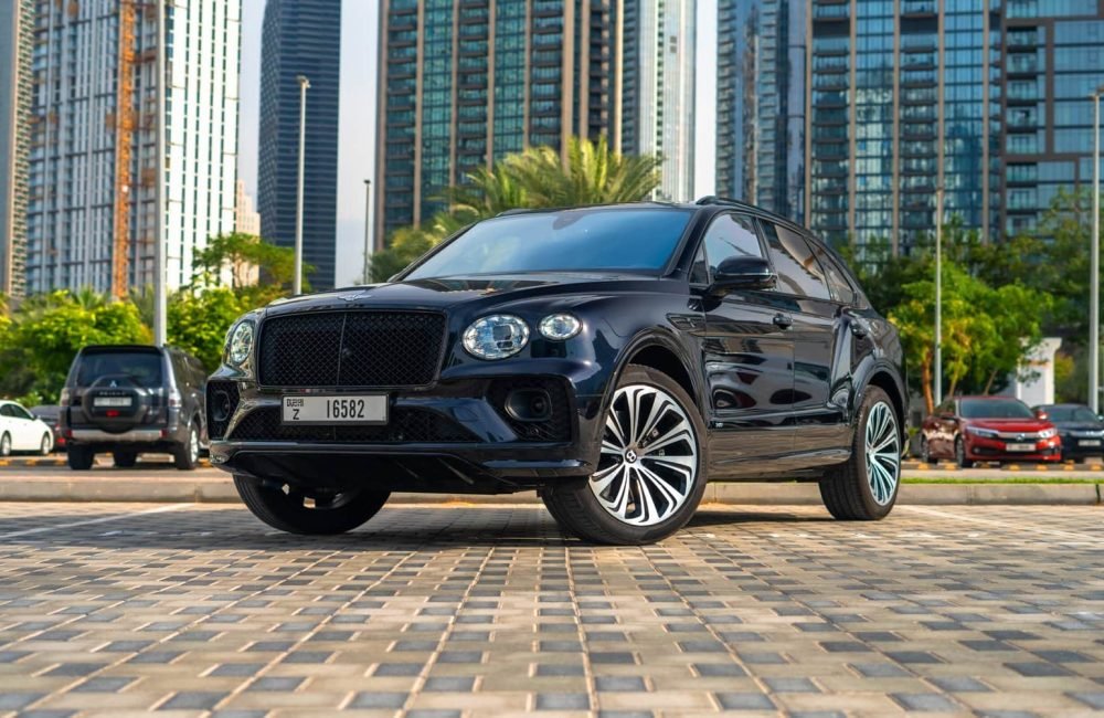Exclusive black Bentley Bentayga 2022 for rent in Dubai combining luxury comfort and exceptional performance