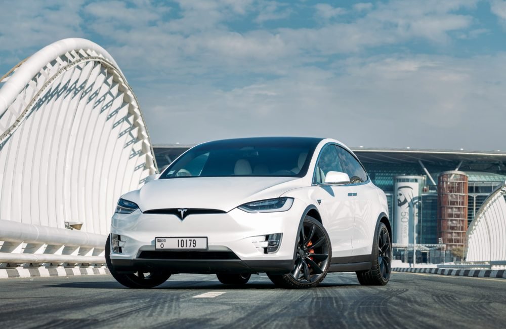 Luxurious white Tesla Model X 2022 for rent in Dubai combining advanced technology spacious comfort and exceptional electric performance