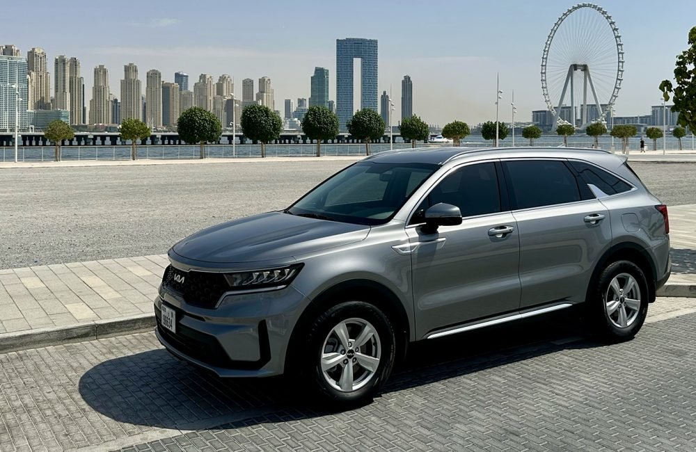 Stylish grey Kia Sorento 2023 for rent in Dubai offering spacious comfort modern features and reliable performance for a smooth and family-friendly driving experience